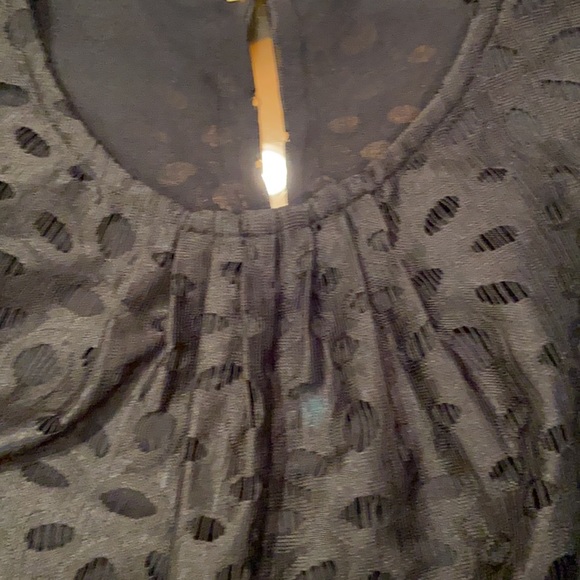 🌷 Banana Republic black sleeveless top - Picture 5 of 10